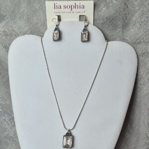 Lia Sophia Silver Necklace and Earring Set (J30)